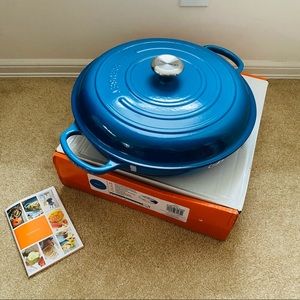 Le Creuset new 32 5qt blue